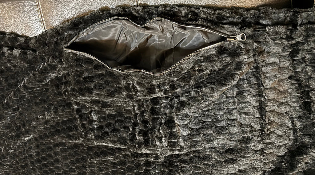 Snack & Snuggle™ 3D Jacquard - Available in 2 Colors