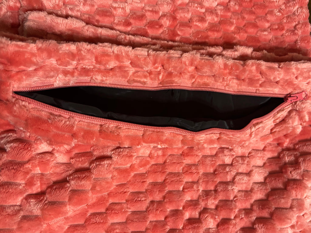 Snack & Snuggle™ 3D Jacquard - Available in 2 Colors